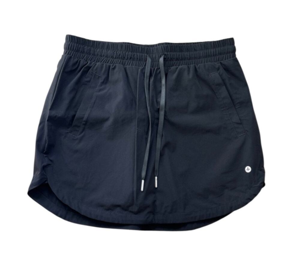 Brand New Halara Women's Size Medium Black Mini Skirt Skort Athleisure Gym